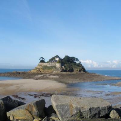 entre la pointe du Grouin et St Malo